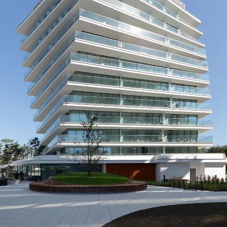 Royal Waves Resort & Spa - Apartment With Parking By Noclegi Renters Miedzyzdroje Exterior photo