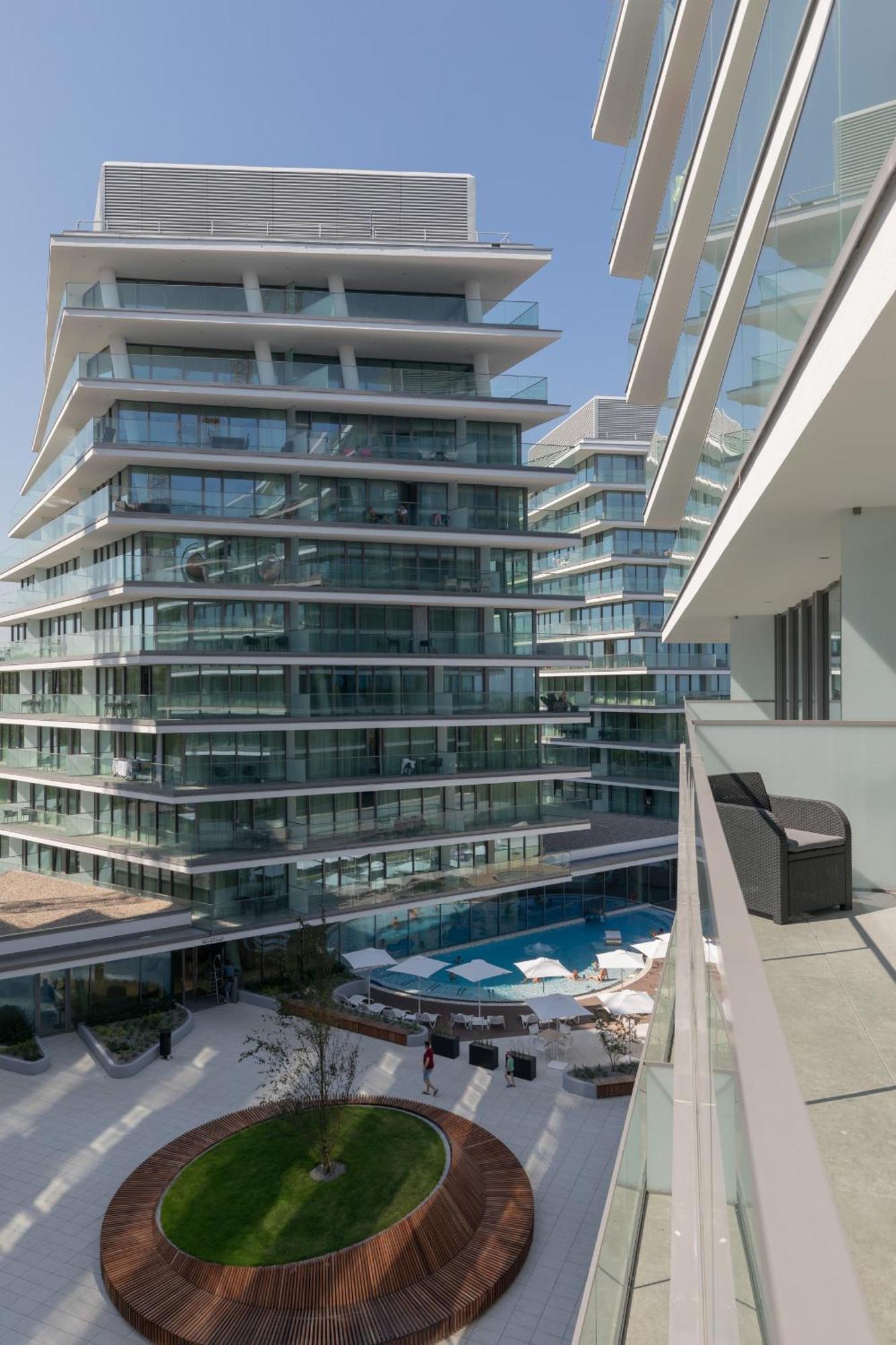 Apartment Royal Waves & - With Parking By Renters *