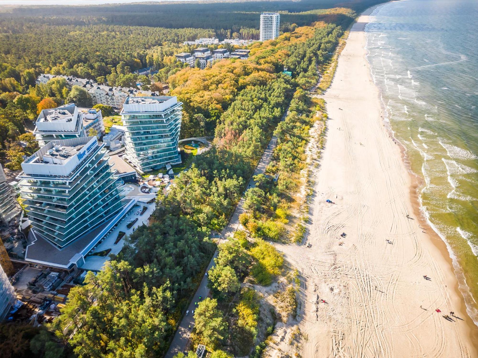 Royal Waves & - With Parking By Renters